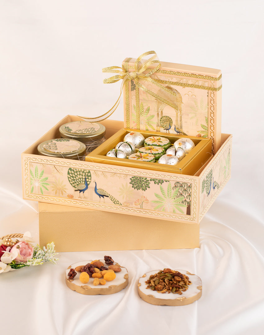 Peach Morbagh Hamper Set